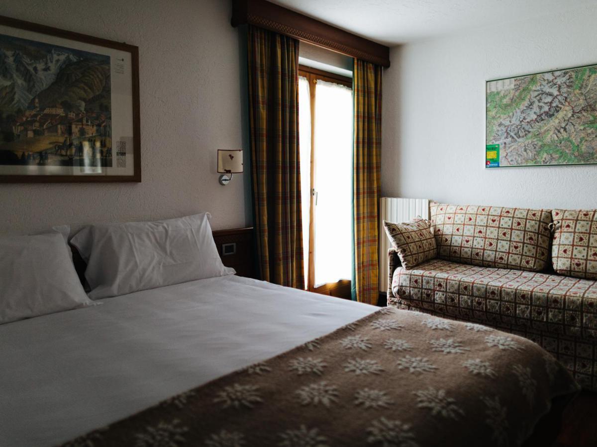 Hotel Walser กูร์มาเยอร์ ภายนอก รูปภาพ