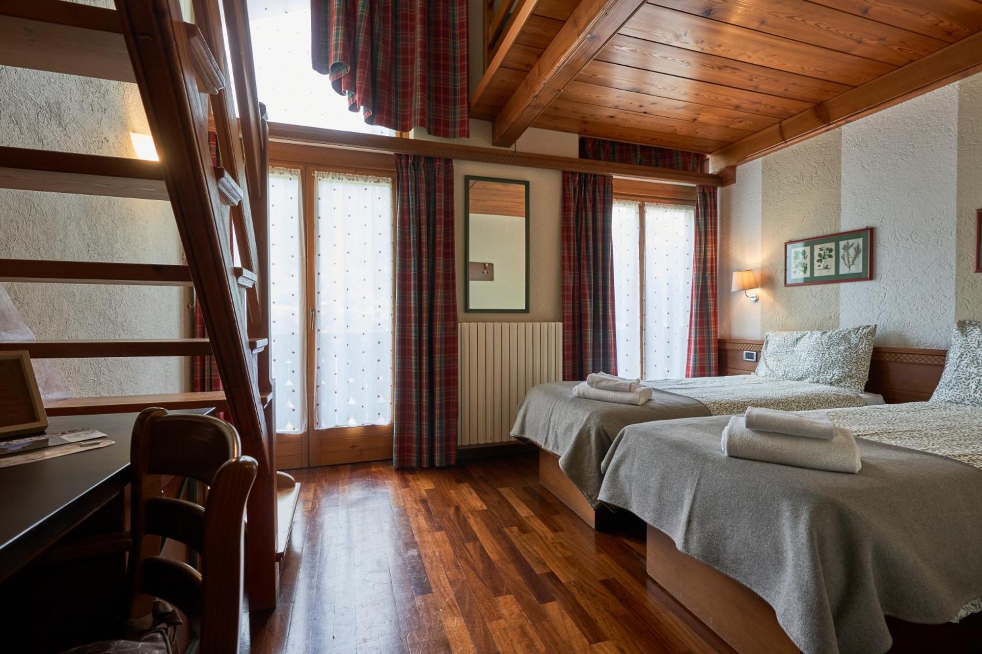 Hotel Walser กูร์มาเยอร์ ภายนอก รูปภาพ