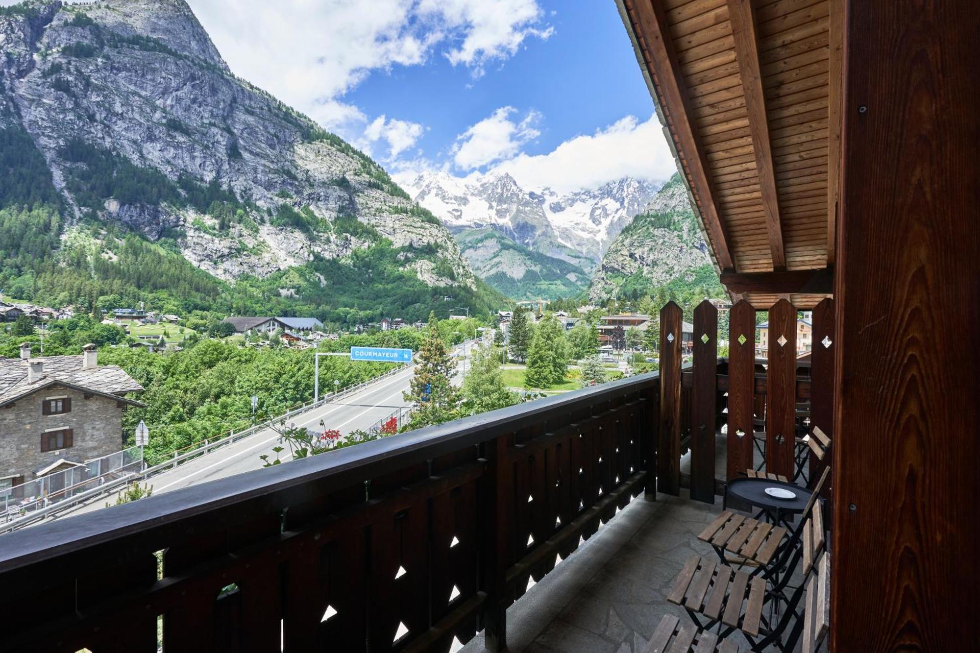 Hotel Walser กูร์มาเยอร์ ภายนอก รูปภาพ