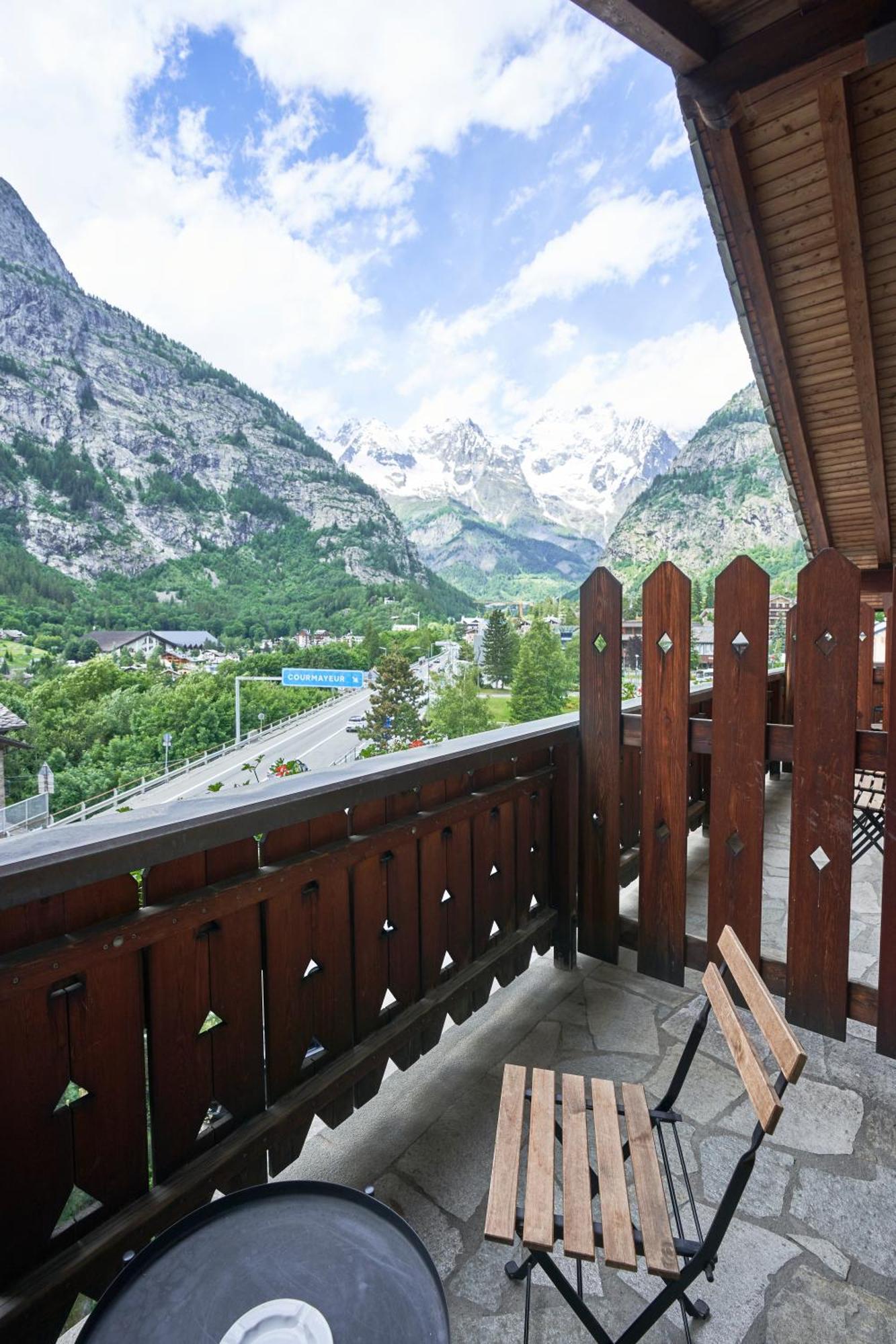 Hotel Walser กูร์มาเยอร์ ภายนอก รูปภาพ
